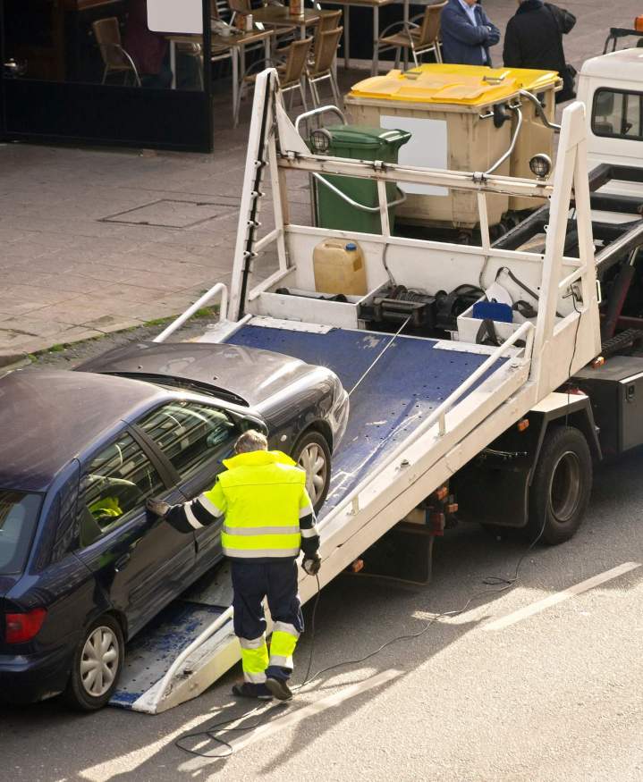 Car towing service in Albertville